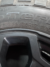 Load image into Gallery viewer, OEM '20-'26 Jeep Gladiator Wrangler 17" Used Wheels 255/75R17 BFGoodrich M/T LT