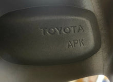 Load image into Gallery viewer, Set of 4 17x7.5 Toyota 4Runner FJ Cruiser Black Machined Takeoff Rims & Sensors