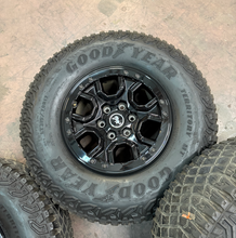Load image into Gallery viewer, Set of 5 Used 17" '21-'26 Ford Bronco Sasquatch Black Rims 315/70R17 Goodyear LT