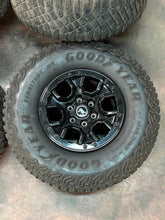 Load image into Gallery viewer, Set of Five Used 17" Gloss Black '21-'25 Ford Bronco Rims Goodyear 315/70R17 LT