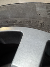 Load image into Gallery viewer, OEM 18" '24-'26 Toyota Land Cruiser Used Wheels 265/70R18 Michelin LTX Trail LT