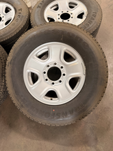 Load image into Gallery viewer, Set of 4 Used 18" '05-'26 Dodge RAM 2500 Steel Wheels 275/70R18 Firestone HT LT