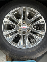 Load image into Gallery viewer, Set of Used OEM Polished '00-'25 GMC Sierra 1500 5917 Rims 275/60R20 Continental