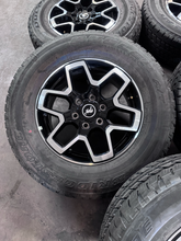 Load image into Gallery viewer, OEM '21-'26 Ford Bronco 18" Black & Machined Wheels 255/70R18 Bridgestone A/T LT
