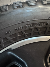 Load image into Gallery viewer, OEM '20-'26 Jeep Gladiator & Wrangler 17" Used Wheels on 285/70R17 Falken M/T LT
