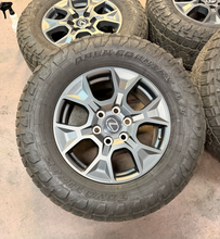 Load image into Gallery viewer, Set of Used Overtrail+ '24-'26 Lexus GX550 Wheels 265/70R18 Toyo All Terrain LT