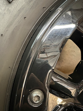 Load image into Gallery viewer, Set of 5 Used 17" '21-'26 Ford Bronco Sasquatch Black Rims 315/70R17 Goodyear LT