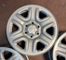 Load image into Gallery viewer, Set of 4 OEM Takeoff 18x7.5 '22-'26 Toyota Tundra Steel Wheels 42601-0C070 75275