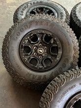 Load image into Gallery viewer, Set of Five Used 17" Gloss Black '21-'25 Ford Bronco OEM Rims 315/70R17 Tires LT