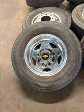 Load image into Gallery viewer, Used Set of Six '11-'26 Chevrolet 3500 Dually 17" Wheels 235/80R17 Michelin LT