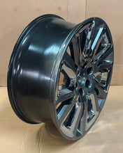 Load image into Gallery viewer, New 22x9 Aluminum Rim in Midnight Silver w/ Chrome Inserts '21-'26 Yukon & Tahoe