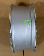 Load image into Gallery viewer, Set of 4 Brand NEW OEM GM '99-'18 Chevrolet Silverado 22 Inch Chrome Wheels 4741