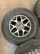 Load image into Gallery viewer, Set of Used 10387 17" '21-'26 Ford Bronco OEM Rims 285/70R17 BFGoodrich TAKO2 LT