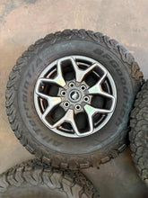 Load image into Gallery viewer, Set of Used 10387 17" '21-'26 Ford Bronco OEM Rims 285/70R17 BFGoodrich TAKO2 LT