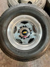 Load image into Gallery viewer, Used Set of 6 '11-'25 Chevrolet 3500 Dually 17" Rims 235/80R17 Michelin Tire LT