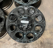 Load image into Gallery viewer, Set of 4 OEM Takeoff 20" '05-'25 Ford F250 F350 Black Wheels Lug Nuts TPMS 10484