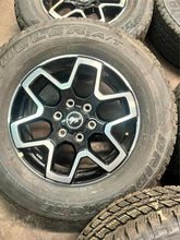 Load image into Gallery viewer, Set of 5 OE Used 18" '21-'24 Ford Bronco Rims on 255/70R18 Bridgestone Tires LT