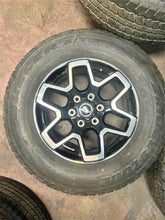 Load image into Gallery viewer, Set of 5 OE Used 18" '21-'24 Ford Bronco Rims on 255/70R18 Bridgestone Tires LT