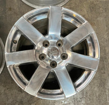 Load image into Gallery viewer, Set of Four Used '07-'25 Jeep Wrangler & Gladiator 18" Polished OEM Wheels 9115