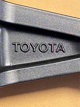 Load image into Gallery viewer, Set of 4 OEM Takeoff '22-'25 Toyota Tundra 20" Charcoal Polished Rims 75276 LT
