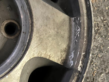 Load image into Gallery viewer, Set of Four Used OEM '92-'99 Chevrolet GMC C1500 K1500 16x7 Aluminum Wheels 5015