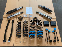 Load image into Gallery viewer, Mopar 2" Performance Suspension Lift Kit with Fox Shocks '20-'23 Jeep Gladiator