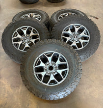 Load image into Gallery viewer, Set of Used 17" '21-'25 Ford Bronco Rims on 285/70R17 BFGoodrich TAKO2 Tires LT