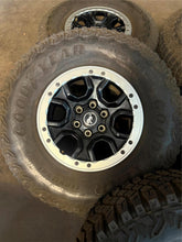 Load image into Gallery viewer, Set of 5 Used OEM 17" '21-'25 Ford Bronco Beadlock Rims 315/70R17 Goodyear MT LT