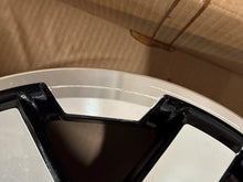 Load image into Gallery viewer, Set of 4 USED 17 x 7.5 Toyota 4Runner FJ Cruiser Black Machined Takeoff Wheels