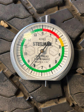 Load image into Gallery viewer, Set of 4 Used '11-'25 Denali Ultimate Sierra 2500 3500 Wheels 275/65R20 Tires LT