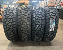 Load image into Gallery viewer, Set of 4 '05-'25 Ford F-250 F-350 Gunmetal Machined Rims on 37/12.50R22 RT Tires