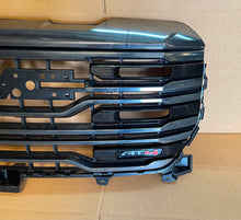 Load image into Gallery viewer, OEM Takeoff '22-'23 GMC Sierra 1500 AT4 ATX GM Grille w/o GMC Logo Free Shipping