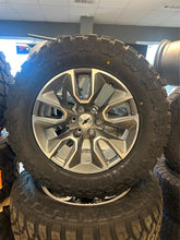 Load image into Gallery viewer, Set of 4 OEM '00-'26 Chevrolet Silverado 1500 20" Wheels 35/12.50R20 Mud Tires