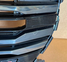 Load image into Gallery viewer, OEM Takeoff '22-'23 GMC Sierra 1500 AT4 ATX GM Grille w/o GMC Logo Free Shipping