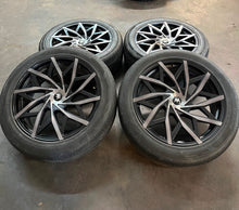 Load image into Gallery viewer, Set of 4 Used MAZZI 372 Big Easy 22x9.5 6x5.5 6x135 Wheels on 285/45R22 Tires LT