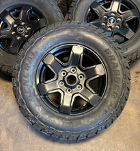 Load image into Gallery viewer, Set of 5 OEM 17" '21-'25 Ford Bronco Black Diamond Wheels 265/70R17 General ATX
