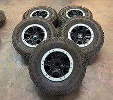 Load image into Gallery viewer, Set of 5 Used 17" '21-'26 Ford Bronco Sasquatch Wheels 315/70R17 Goodyear MT LT