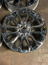 Load image into Gallery viewer, Set of 4 OEM 22x9 '00-'26 Chevrolet Suburban Tahoe Chrome Wheels 84802385 14077