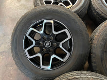 Load image into Gallery viewer, Set of 5 OEM Used 18" '21-'24 Ford Bronco Rims on 255/70R18 Bridgestone Tires LT