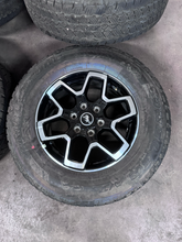 Load image into Gallery viewer, OEM '21-'26 Ford Bronco 18" Black &amp; Machined Wheels 255/70R18 Bridgestone A/T LT
