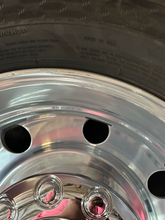 Load image into Gallery viewer, Set of x6 Used OEM '05-'26 ALCOA Ford F450 F550 Wheels on 225/70R19.5 Tires LT

