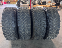 Load image into Gallery viewer, OEM '20-'26 Jeep Gladiator &amp; Wrangler 17" Used Wheels on 285/70R17 Falken M/T LT
