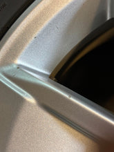 Load image into Gallery viewer, Set of 4 Used &#39;00-&#39;25 GMC Sierra 1500 OEM 5908 Wheels 255/70R17 General Tires LT
