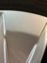 Load image into Gallery viewer, Set of 4 Used &#39;00-&#39;25 GMC Sierra 1500 OEM 5908 Wheels 255/70R17 General Tires LT
