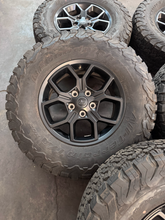 Load image into Gallery viewer, OEM '07-'26 Jeep Wrangler 17" Black Used Rims 285/70R17 BFGoodrich AT Tires LT
