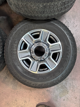 Load image into Gallery viewer, OEM '05-'26 Ford F-250 F-350 Used 10480 Wheels 275/70R18 Bridgestone AT Tires LT
