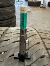 Load image into Gallery viewer, Set of Used 22" Denali Ultimate '00-'26 GMC Sierra 1500 Rims 275/50R22 Tires LT
