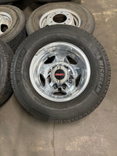 Load image into Gallery viewer, Set of 6 Used '11-'26 GMC Sierra 3500 Dually 17" Wheels 235/80R17 Michelin XC LT
