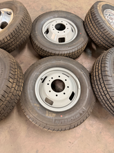 Load image into Gallery viewer, Set of Six '05-'26 Ford F-350 Dually 17" Rims 245/75R17 Michelin LTX MS2 Tires
