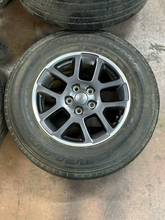Load image into Gallery viewer, OEM '19-'26 Jeep Gladiator Wrangler 18" Used Wheels 255/70R18 Mismatch Tires LT
